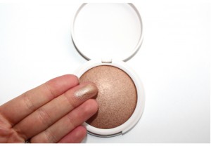 Topshop Horizon Face & Body Highlighter